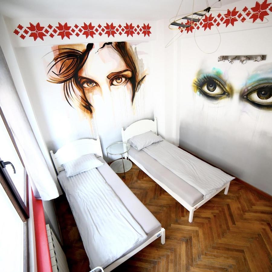Hostel Bauhaus Bukarest Exteriör bild